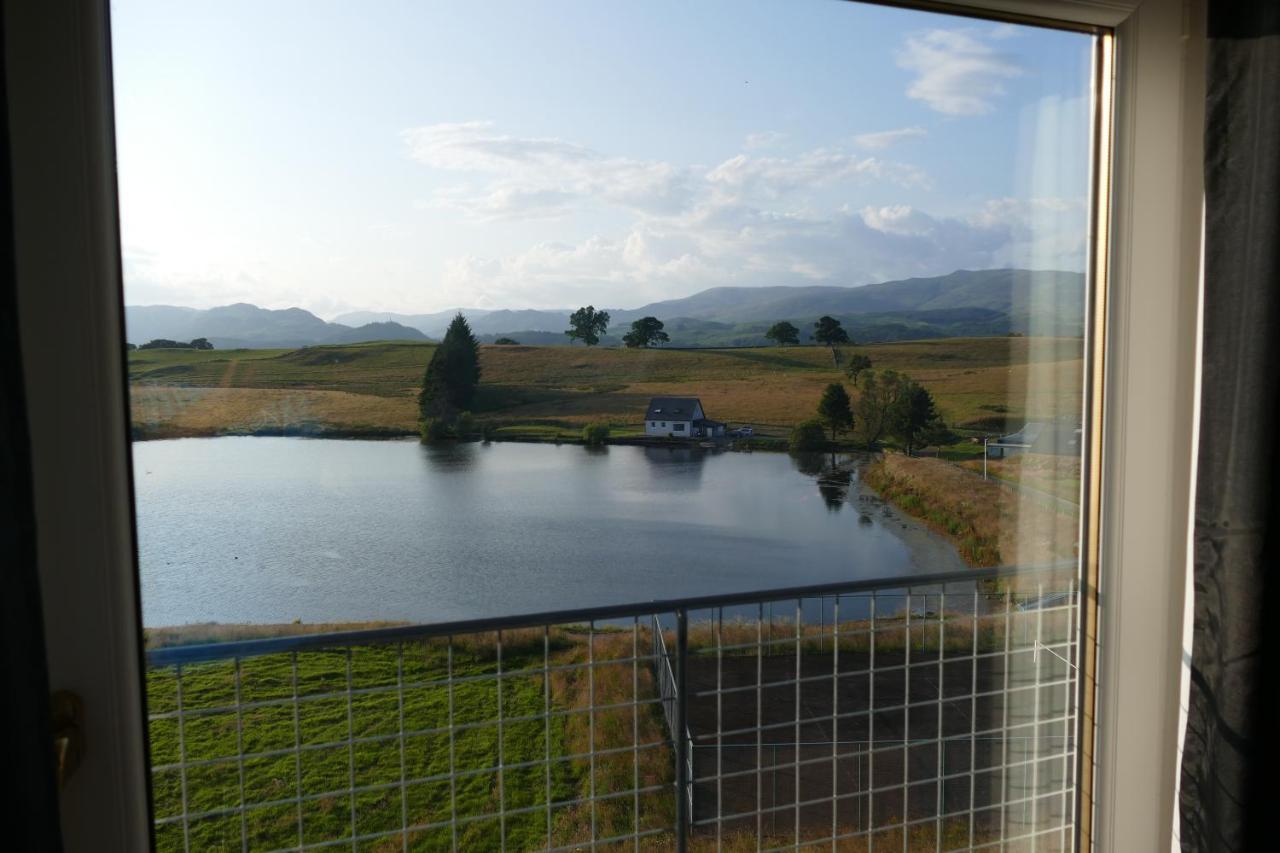 The Annexe At Loch View Farm Apartment Crieff Bagian luar foto
